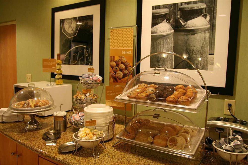 Hampton Inn & Suites Tampa East Casino Area Seffner Restaurang bild