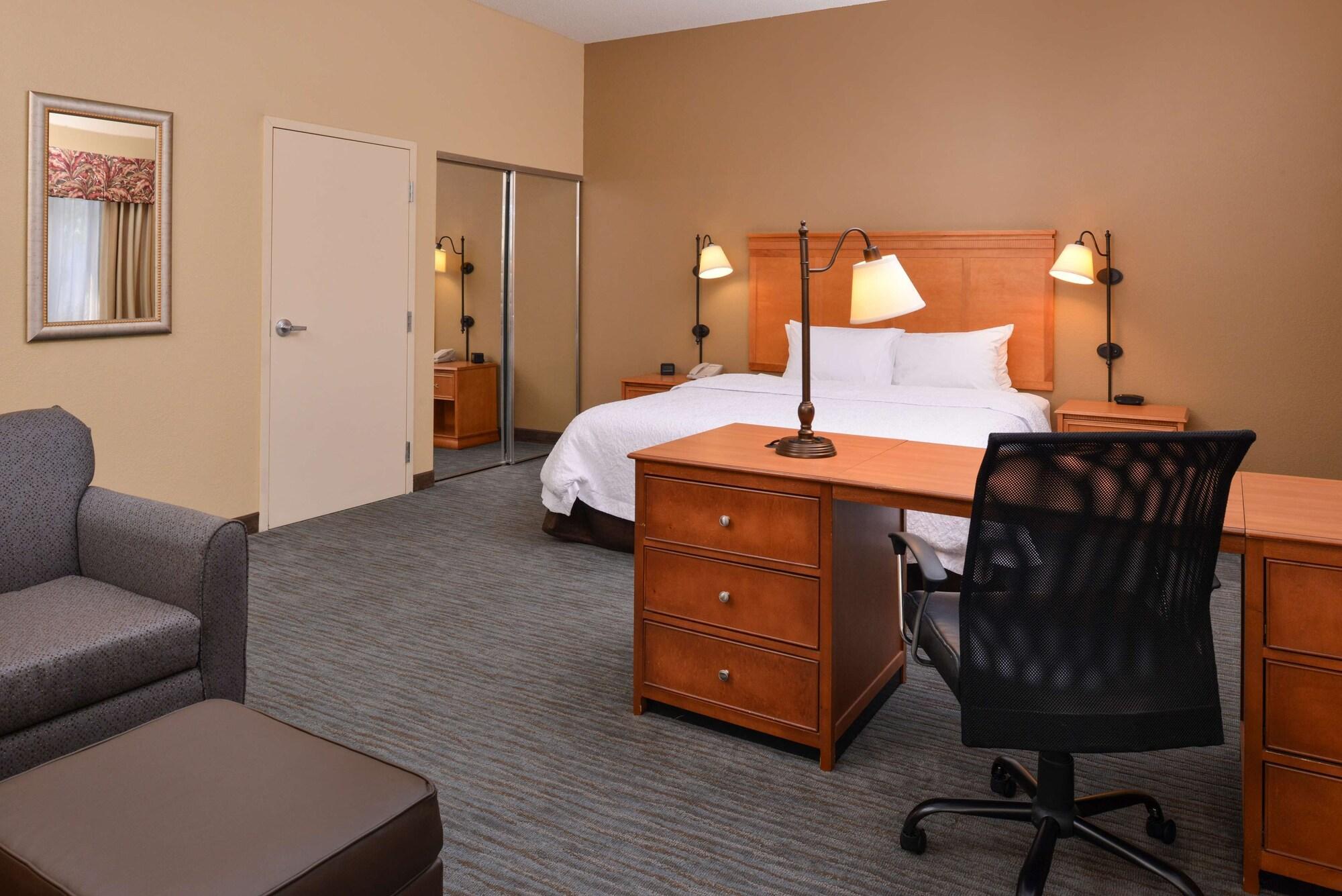 Hampton Inn & Suites Tampa East Casino Area Seffner Exteriör bild