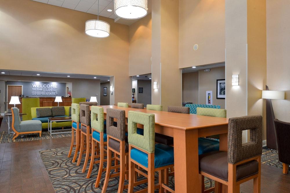 Hampton Inn & Suites Tampa East Casino Area Seffner Exteriör bild