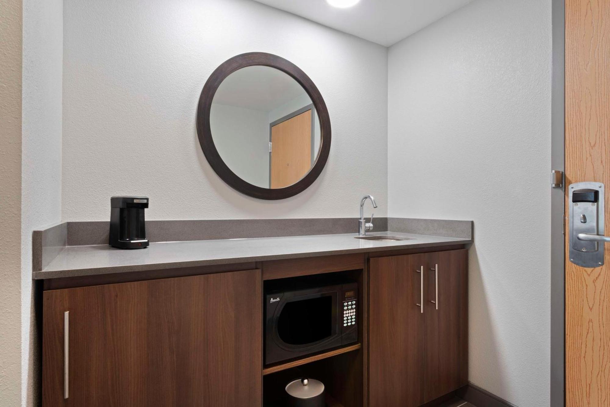 Hampton Inn & Suites Tampa East Casino Area Seffner Exteriör bild